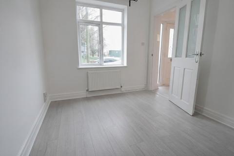 3 bedroom house to rent, 3 Bedroom Semi-Detached House – Daisy Bank Avenue, Salford