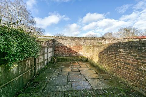 3 bedroom terraced house to rent, Old Palace Lane, Richmond, TW9