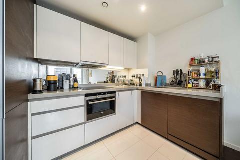 1 bedroom flat to rent, Baltimore Wharf, London E14