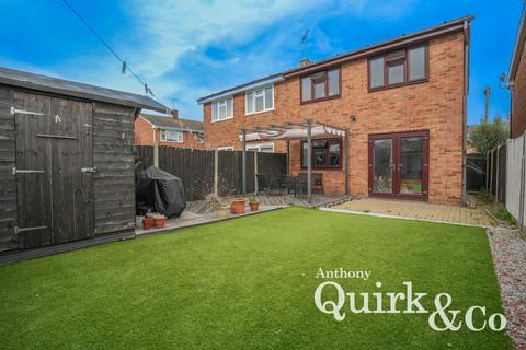 3 bedroom semi-detached house for sale, Brindles, Canvey Island, SS8