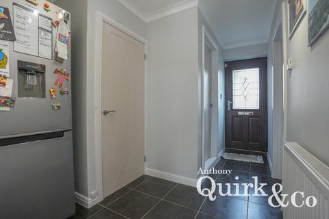 3 bedroom semi-detached house for sale, Brindles, Canvey Island, SS8