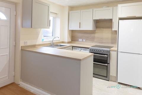 2 bedroom semi-detached house to rent, Blackburn Crescent, Chapeltown, S35