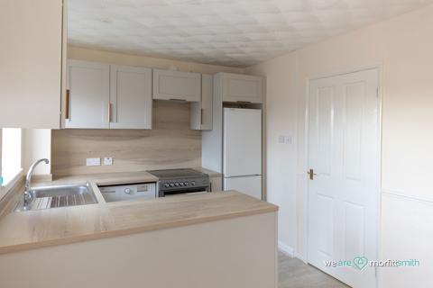 2 bedroom semi-detached house to rent, Blackburn Crescent, Chapeltown, S35