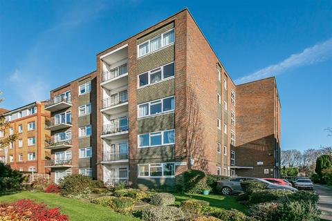 2 bedroom flat for sale, Galsworthy Road, Kingston Upon Thames KT2