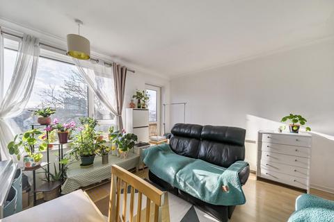 1 bedroom flat for sale, Finucane Court,  Richmond,  TW9