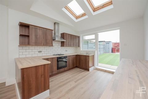 2 bedroom terraced house for sale, Morris Green Lane, Bolton BL3