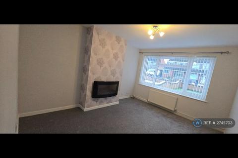 3 bedroom semi-detached house to rent, Hemsworth Avenue, Little Sutton, Ellesmere Port, CH66