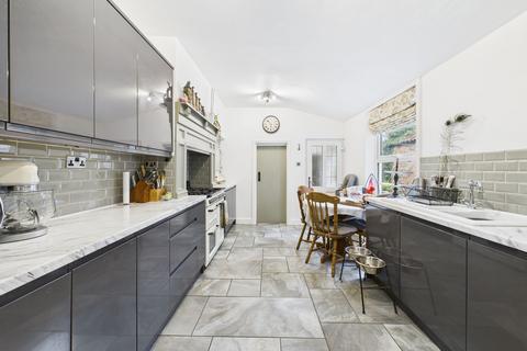 5 bedroom terraced house for sale, Victoria Road, Driffield, YO25
