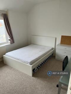 4 bedroom terraced house to rent, Highfield Road, Bognor Regis, PO22