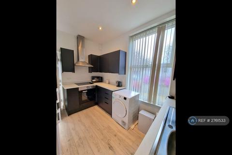 2 bedroom flat to rent, Alderson Road, Liverpool, L15