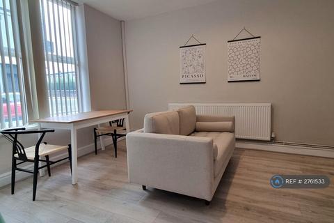 2 bedroom flat to rent, Alderson Road, Liverpool, L15
