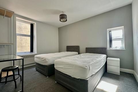 2 bedroom flat to rent, Hornby Road, Blackpool, FY1