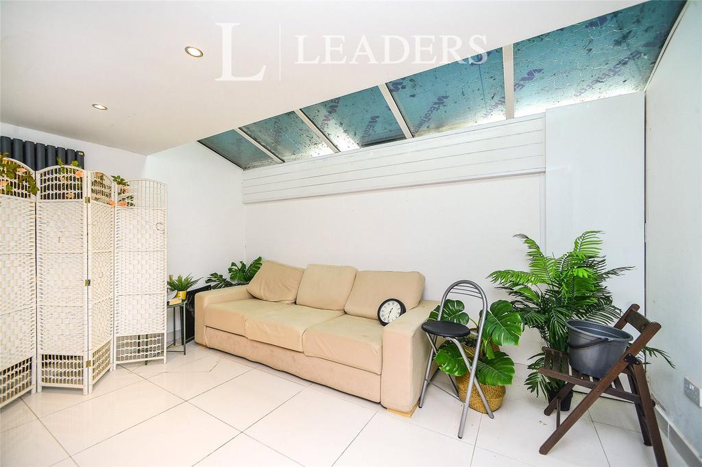 House in Brighton - View 4