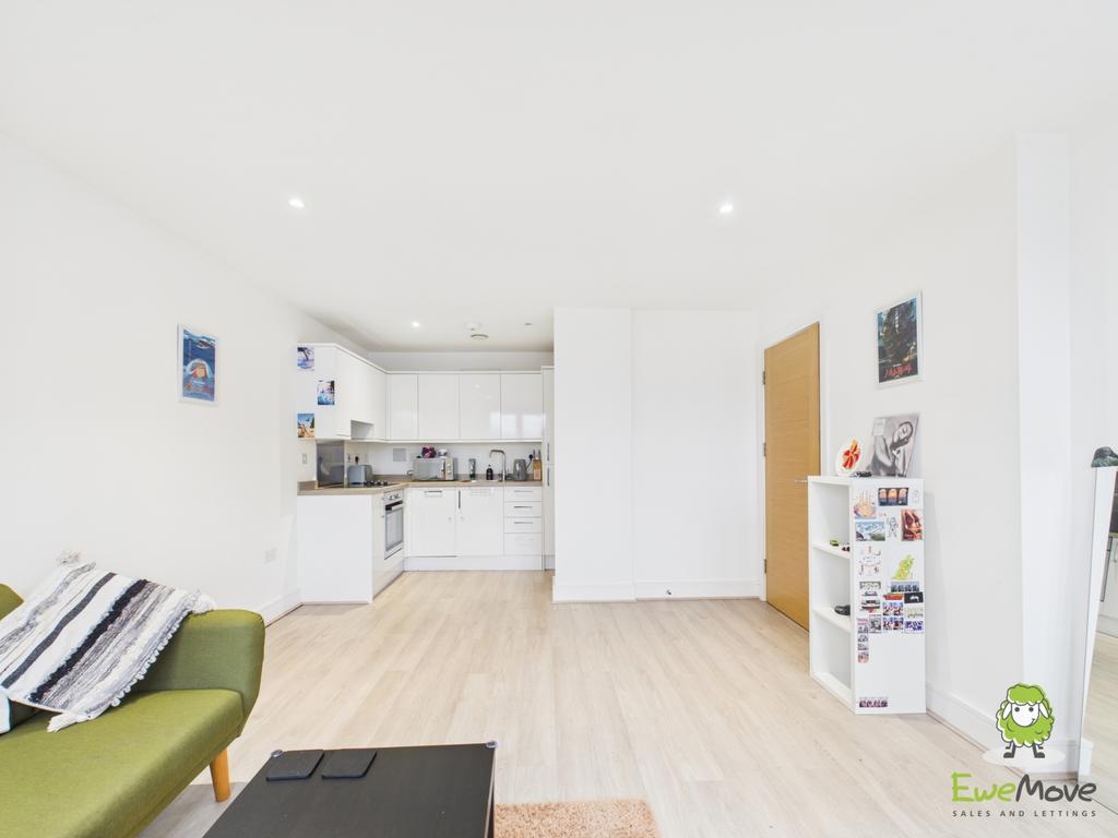 Ewe Move Basingstoke Quadra House Open Plan