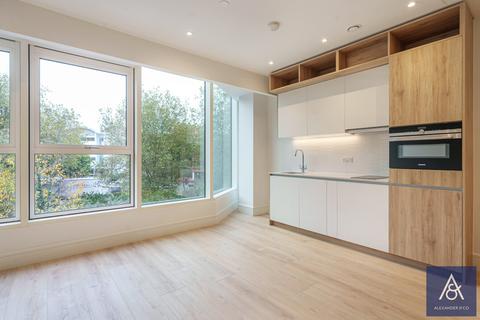 2 bedroom flat to rent, Virginia House, 50 Walton Street HP21