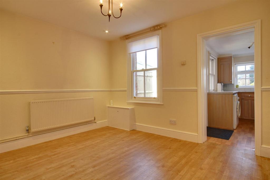 Dining room .jpg