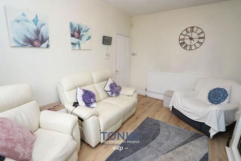 3 bedroom semi-detached house for sale, Grafton Road, Oldbury B68