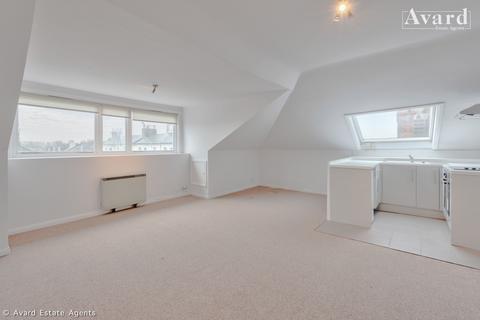 Studio to rent, Stanford Road, Brighton BN1
