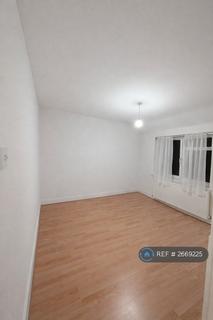 4 bedroom terraced house to rent, Eastcote Lane, Harrow, HA2