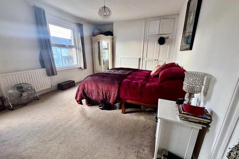 2 bedroom semi-detached house for sale, Fairford Road, Maidenhead, Berkshire, SL6