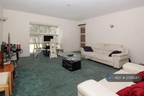 2 bedroom flat to rent, The Knoll, Bromley, BR2