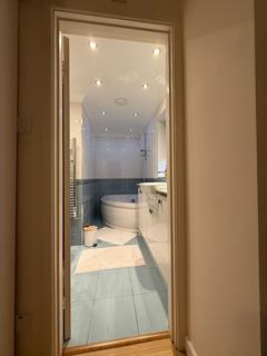 5 bedroom detached house to rent, Caton Close, Poole, BH12