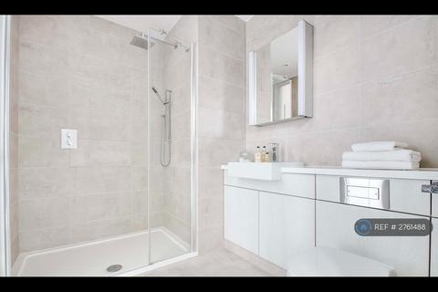 2 bedroom flat to rent, River Gardens Walk, London, SE10