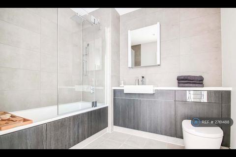 2 bedroom flat to rent, River Gardens Walk, London, SE10