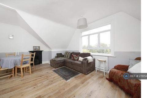 2 bedroom flat to rent, Grove Park, London, SE5