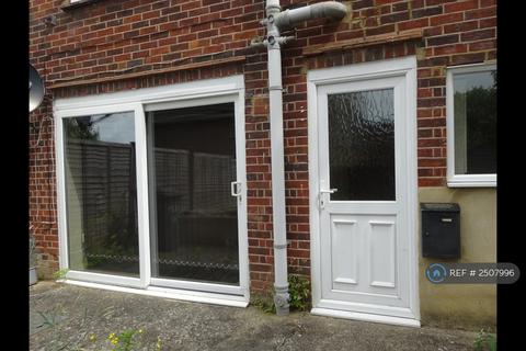 1 bedroom flat to rent, West Wycombe Road, High Wycombe, HP12