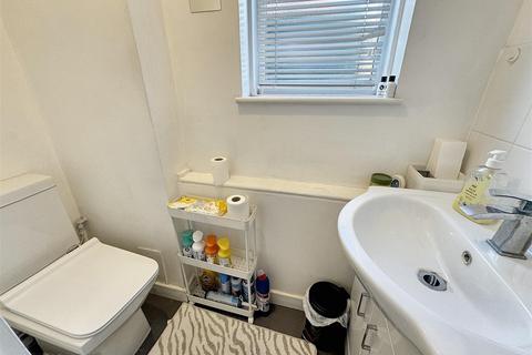 4 bedroom terraced house for sale, Chobham Road, Stratford