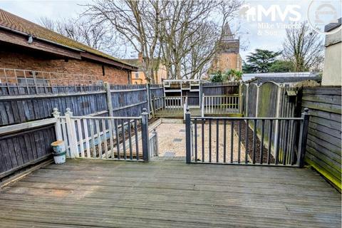 2 bedroom terraced house for sale, North Road, Clacton-on-Sea
