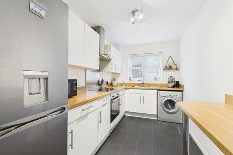 1 bedroom ground floor flat for sale, Beech Grove, Old Salts Farm Road, Lancing, BN15 8PZ