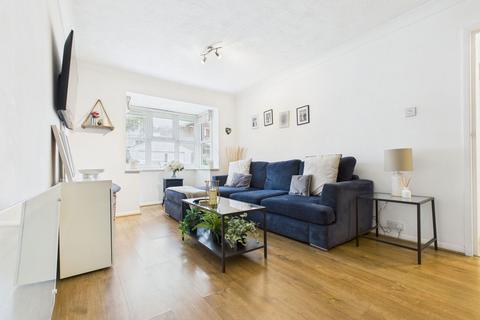 1 bedroom ground floor flat for sale, Beech Grove, Old Salts Farm Road, Lancing, BN15 8PZ