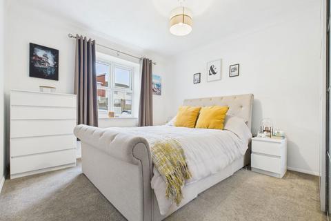 1 bedroom ground floor flat for sale, Beech Grove, Old Salts Farm Road, Lancing, BN15 8PZ