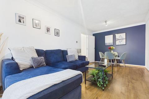 1 bedroom ground floor flat for sale, Beech Grove, Old Salts Farm Road, Lancing, BN15 8PZ