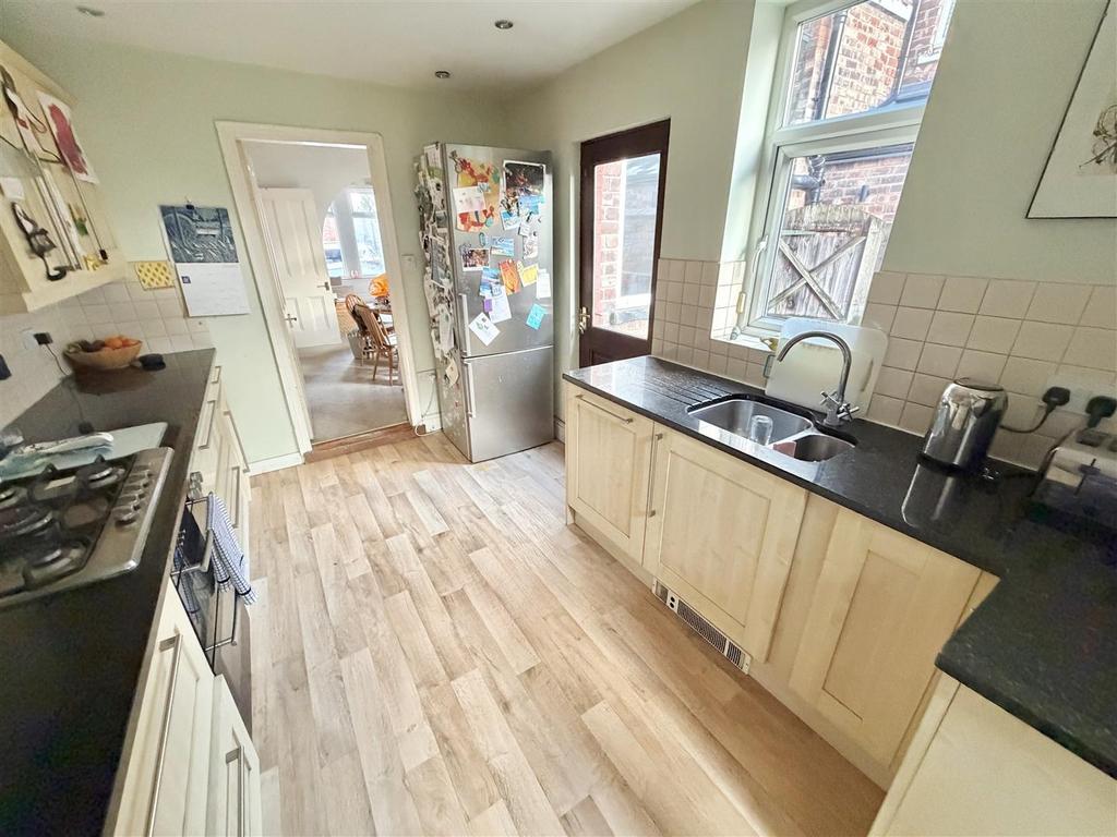 Kitchen 2