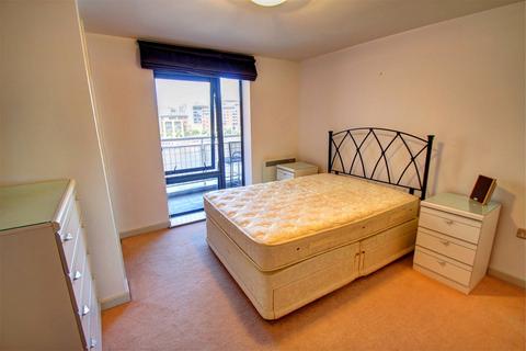2 bedroom apartment for sale, Baltic Quay, Mill Road, Gateshead, NE8