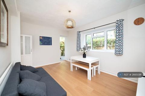 2 bedroom flat to rent, Bracklyn Court, London, N1