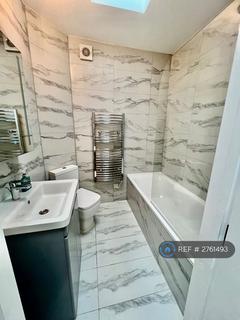 1 bedroom bungalow to rent, Tufnell Park Road, London, N7