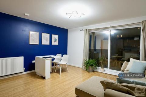 1 bedroom flat to rent, Cowden House, London, E3