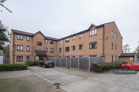 1 bedroom flat to rent, John Maurice Close, London, SE17