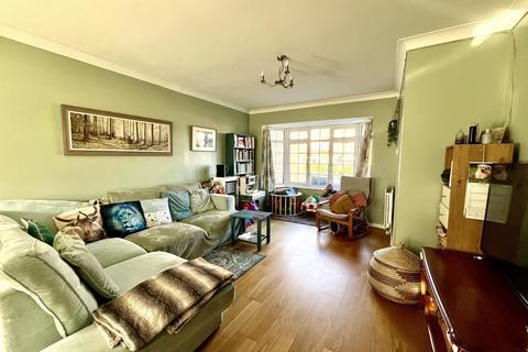 3 bedroom terraced house for sale, Chantry Road, Chessington, Surrey. KT9 1XD