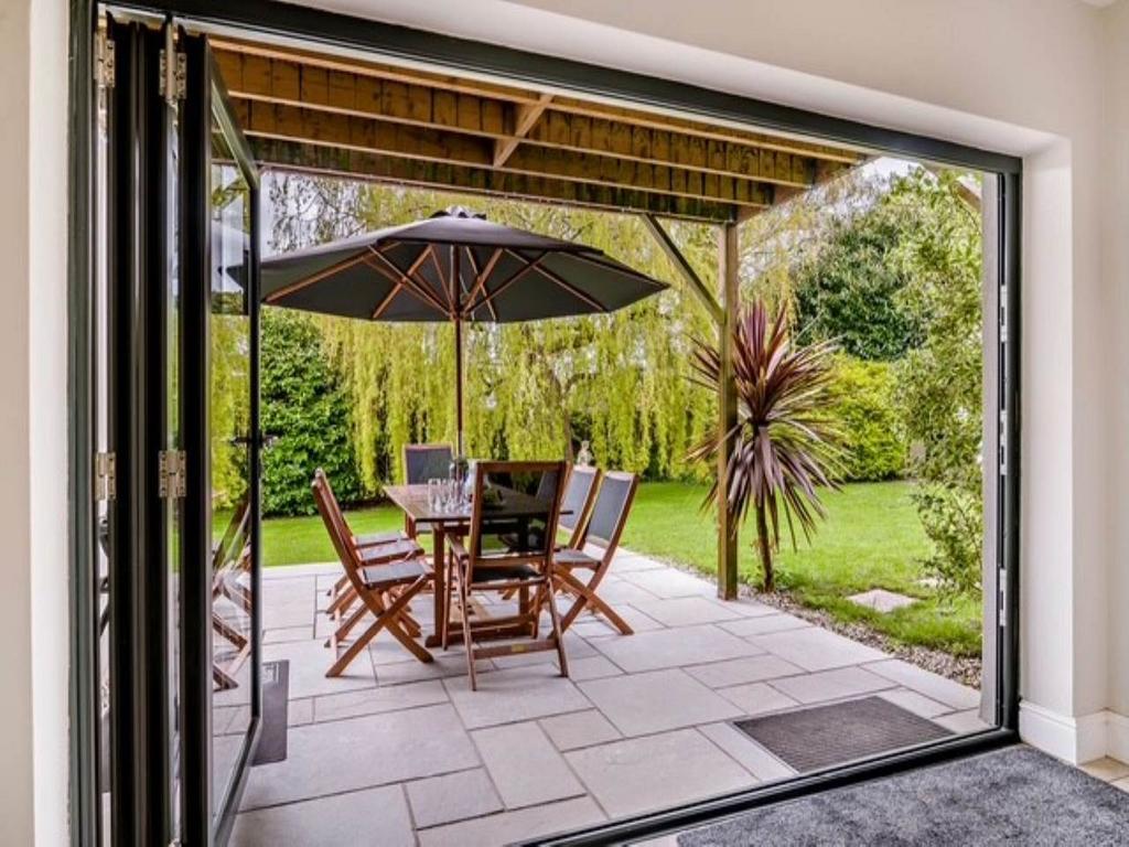 Beauty villa patio f