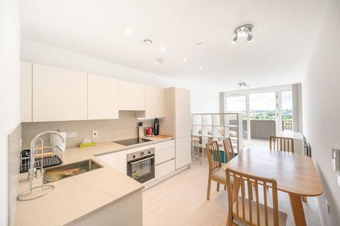 Hendon Waterside, Hendon, London, NW9