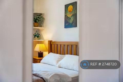 3 bedroom terraced house to rent, Morris House, Greater London, SW4