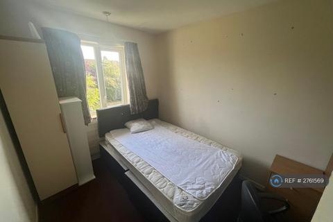4 bedroom terraced house to rent, The Avenues, Norwich, NR4