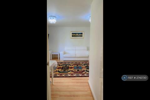 2 bedroom flat to rent, Thyme Close, London, SE3