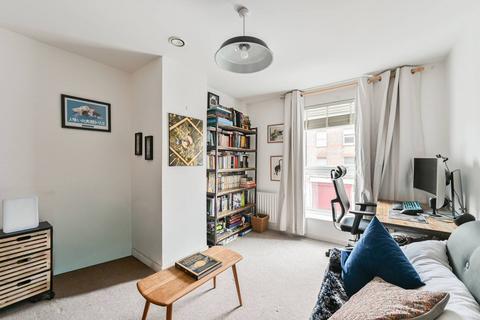 2 bedroom flat for sale, Trevelyan Road, Tooting, London, SW17