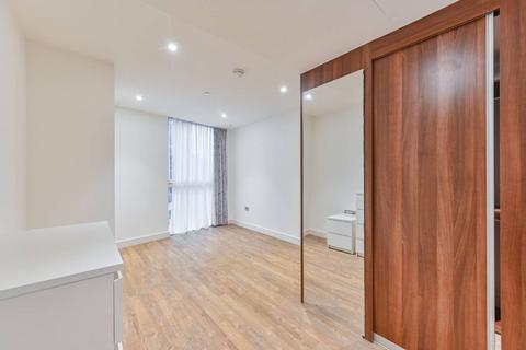 2 bedroom flat to rent, Wandsworth Road, SW8, Nine Elms, London, SW8